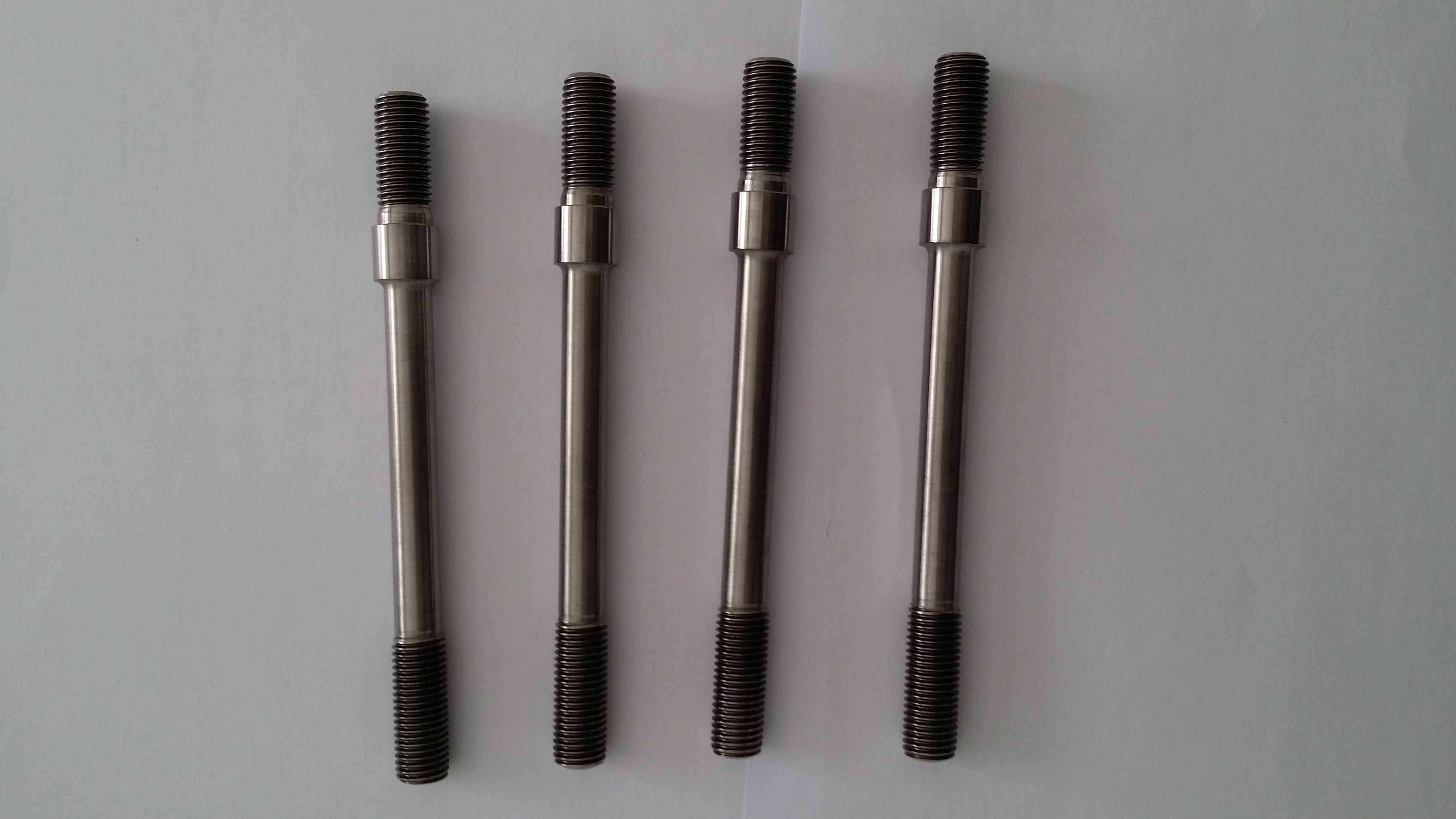 Tornillo de titanio de doble cabeza grado 5