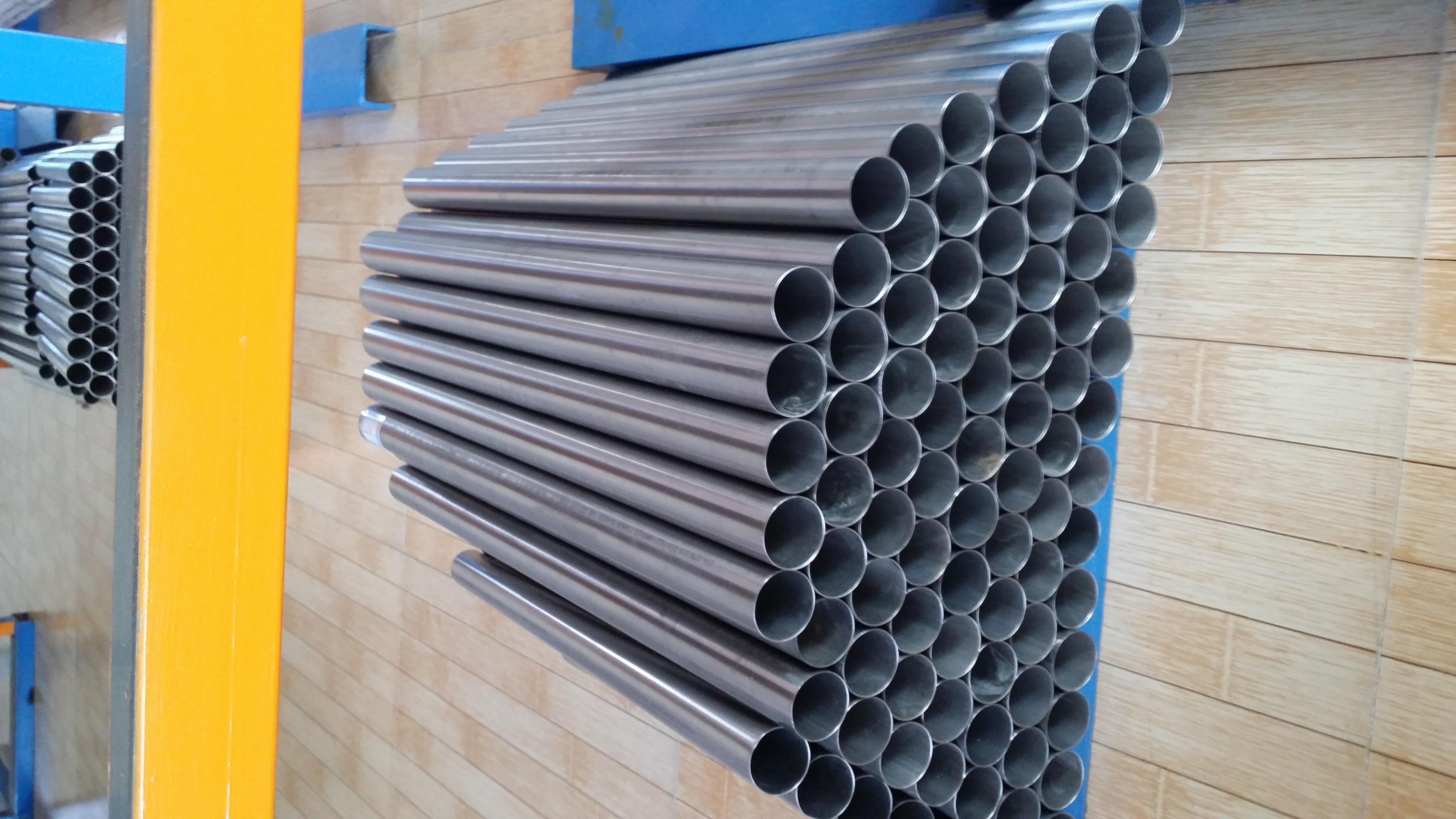 Tubo de circonio ASTM B523 R60702